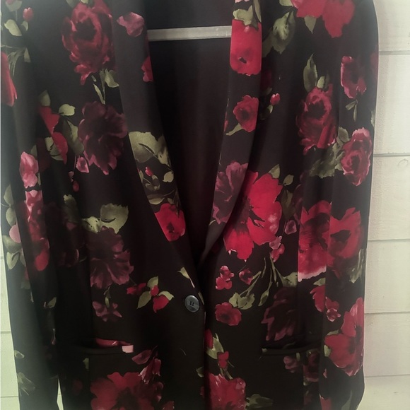 Susan Graver Floral Women's Blazer - Red and Black - Picture 5 of 10